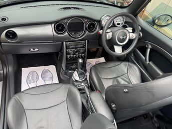 MINI Convertible 1.6 Cooper CVT Euro 3 2dr