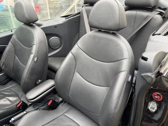 MINI Convertible 1.6 Cooper CVT Euro 3 2dr