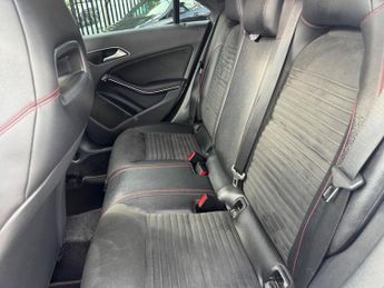 Mercedes-Benz CLA 2.1 CLA220d AMG Sport Coupe 7G-DCT Euro 6 (s/s) 4dr