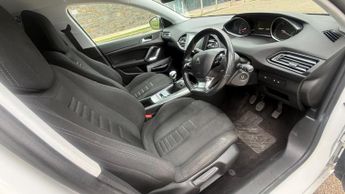 Peugeot 308 1.2 e-THP PureTech Allure Euro 6 (s/s) 5dr