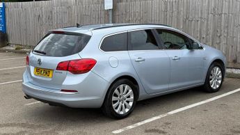 Vauxhall Astra 2.0 CDTi Tech Line Sports Tourer Auto Euro 5 5dr