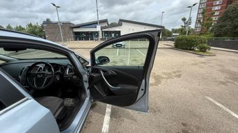 Vauxhall Astra 2.0 CDTi Tech Line Sports Tourer Auto Euro 5 5dr