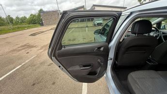 Vauxhall Astra 2.0 CDTi Tech Line Sports Tourer Auto Euro 5 5dr