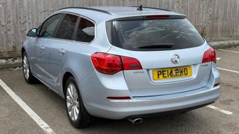 Vauxhall Astra 2.0 CDTi Tech Line Sports Tourer Auto Euro 5 5dr