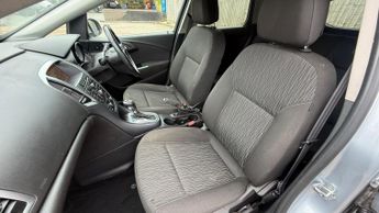 Vauxhall Astra 2.0 CDTi Tech Line Sports Tourer Auto Euro 5 5dr