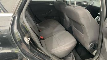 Ford Focus 1.0T EcoBoost Titanium Navigator Euro 5 (s/s) 5dr