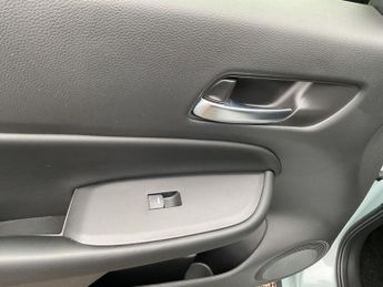 Honda Jazz 1.5 h i-MMD Crosstar Advance eCVT Euro 6 (s/s) 5dr
