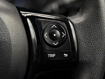 Toyota Yaris 1.5 VVT-h Icon E-CVT Euro 6 (s/s) 5dr