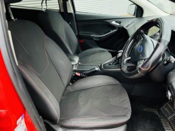 Ford Focus 1.6 Zetec S Powershift Euro 6 5dr