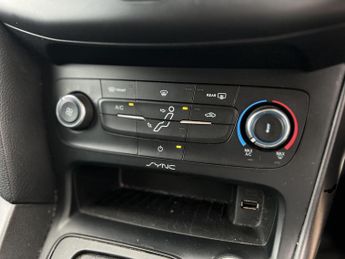 Ford Focus 1.6 Zetec S Powershift Euro 6 5dr