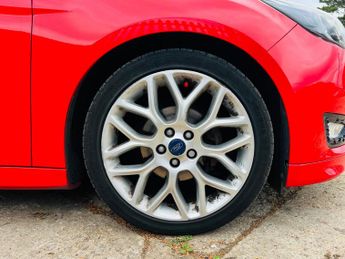 Ford Focus 1.6 Zetec S Powershift Euro 6 5dr