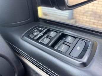 Land Rover Range Rover Sport 3.0 SD V6 Autobiography Sport Auto 4WD Euro 5 5dr