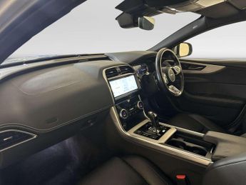 Jaguar XE 2.0 D200 MHEV R-Dynamic S Saloon 4dr Diesel Auto Euro 6 (s/s) (2