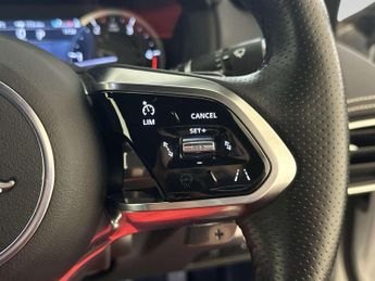 Jaguar XE 2.0 D200 MHEV R-Dynamic S Saloon 4dr Diesel Auto Euro 6 (s/s) (2
