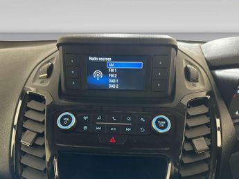 Ford Transit Connect 1.5 250 EcoBlue Limited Panel Van 5dr Diesel Auto L2 Euro 6 (s/s