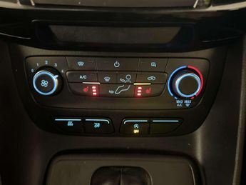 Ford Transit Connect 1.5 250 EcoBlue Limited Panel Van 5dr Diesel Auto L2 Euro 6 (s/s