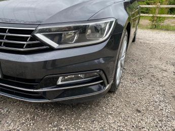 Volkswagen Passat 2.0 TDI R-Line DSG Euro 6 (s/s) 5dr