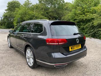 Volkswagen Passat 2.0 TDI R-Line DSG Euro 6 (s/s) 5dr