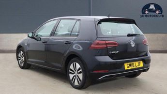 Volkswagen e-Golf 35.8kWh e-Golf Auto 5dr