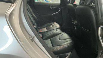Volvo V40 Cross Country 2.0 D2 Pro Auto Euro 6 (s/s) 5dr