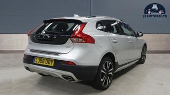Volvo V40 Cross Country 2.0 D2 Pro Auto Euro 6 (s/s) 5dr