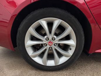 Jaguar XF 2.0d R-Sport Auto Euro 6 (s/s) 4dr