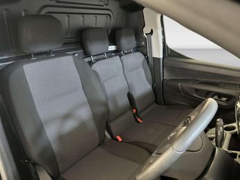 Vauxhall Combo Electric 2300 50kWh Sportive Panel Van 6dr Electric Auto L2 H1 (136 ps)