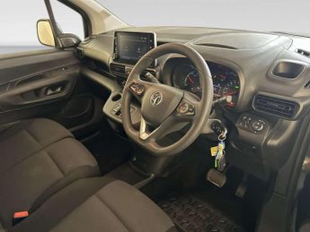 Vauxhall Combo Electric 2300 50kWh Sportive Panel Van 6dr Electric Auto L2 H1 (136 ps)