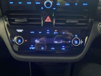 Hyundai IONIQ 38.3kWh Premium SE Hatchback 5dr Electric Auto (136 ps)