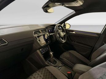 Volkswagen Tiguan 1.4 TSI 13kWh R-Line SUV 5dr Petrol Plug-in Hybrid DSG Euro 6 (s