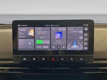 MG MG4 64kWh Trophy Long Range Hatchback 5dr Electric Auto (203 ps)