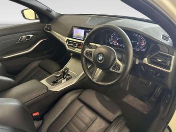 BMW 3 Series 2.0 320i M Sport Saloon 4dr Petrol Auto xDrive Euro 6 (s/s) (184