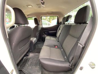 Nissan Navara 2.3 dCi Visia 4WD Euro 6 (s/s) 4dr