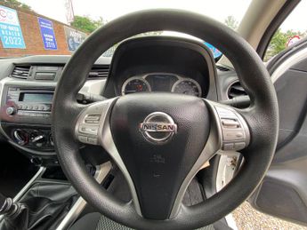 Nissan Navara 2.3 dCi Visia 4WD Euro 6 (s/s) 4dr