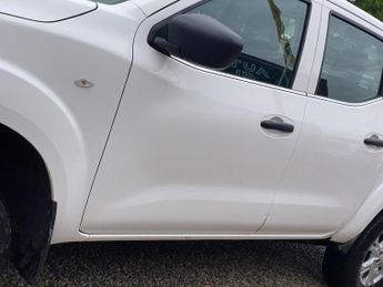 Nissan Navara 2.3 dCi Visia 4WD Euro 6 (s/s) 4dr