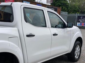 Nissan Navara 2.3 dCi Visia 4WD Euro 6 (s/s) 4dr