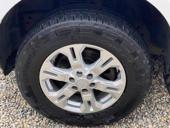 Nissan Navara 2.3 dCi Visia 4WD Euro 6 (s/s) 4dr
