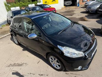 Peugeot 208 1.2 VTi PureTech Style Euro 5 5dr