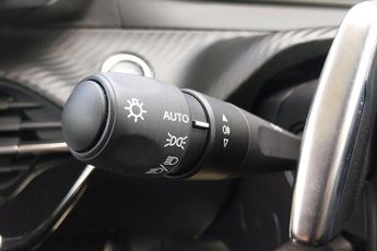 Peugeot 208 1.2 Allure Hatchback 5dr Petrol Hybrid e-DSC6 Euro 6 (s/s) (100 
