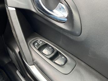 Renault Kadjar 1.2 TCe Signature Nav EDC Euro 6 (s/s) 5dr