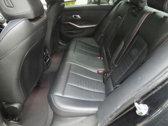 BMW 3 Series 2.0 320i M Sport Auto Euro 6 (s/s) 4dr