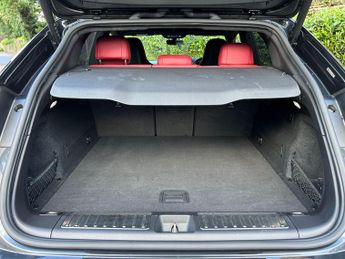 Porsche Macan 100kWh Turbo Auto 4WD 5dr