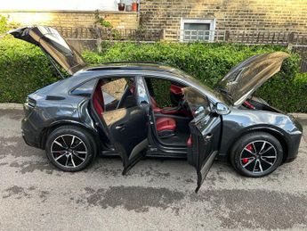 Porsche Macan 100kWh Turbo Auto 4WD 5dr