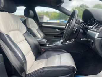 Audi S8 5.2 FSI quattro 4dr
