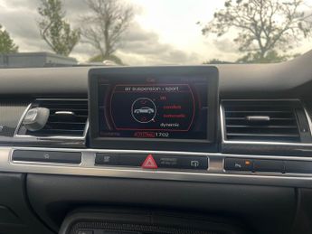 Audi S8 5.2 FSI quattro 4dr