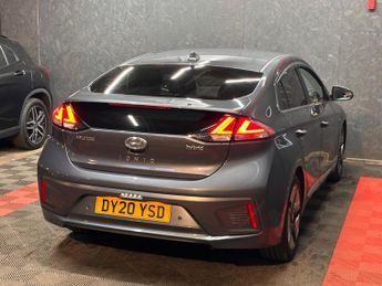 Hyundai IONIQ 1.6 h-GDi Premium SE DCT Euro 6 (s/s) 5dr