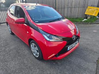 Toyota AYGO 1.0 VVT-i x-play Euro 6 5dr
