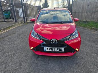 Toyota AYGO 1.0 VVT-i x-play Euro 6 5dr