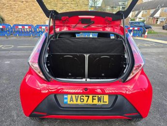 Toyota AYGO 1.0 VVT-i x-play Euro 6 5dr