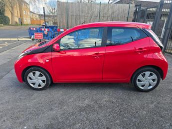 Toyota AYGO 1.0 VVT-i x-play Euro 6 5dr